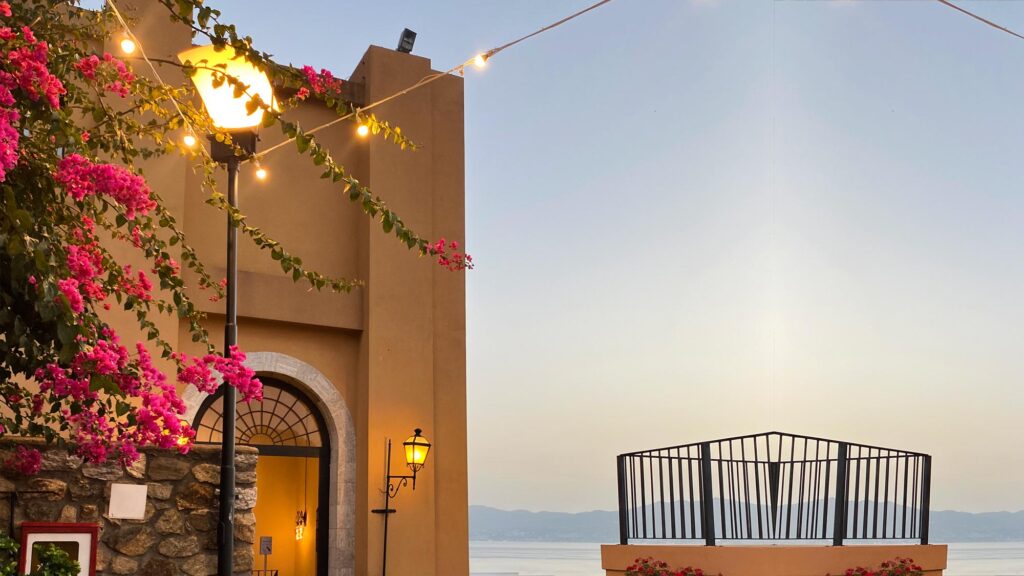 Hotel Castello sullo stretto di Messina